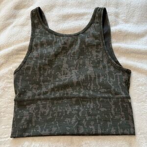 Lululemon Camo Power Pivot Tank About a size 4